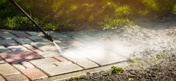 Best Pool Deck Cleaning in Allouez, WI